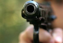 Врачи рассказали о состоянии девочки, которой выстрелили в глаз в Костанае Врачи рассказали о состоянии девочки