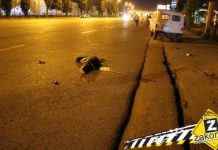 Mercedes насмерть сбил девушку в Алматы Mercedes насмерть сбил девушку в Алматы