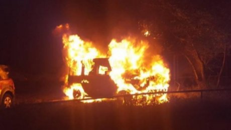 Гелендваген взорвался во дворе Актобе Гелендваген взорвался во дворе Актобе