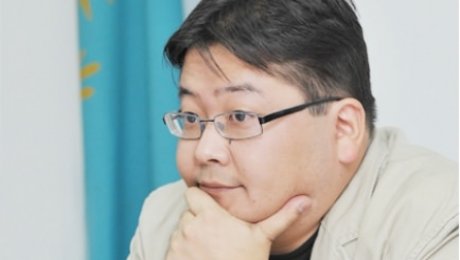 А.Сарым: А.Рау должен извиниться перед населением районов Актюбинской и Костанайской облас… А.Сарым: А.Рау должен извиниться перед населением районов Актюбинской и Костанайской облас...