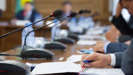 А. Мырзахметов: Комиссия по земельной реформе не завершит работу, пока не узнает мнения вс… А. Мырзахметов: Комиссия по земельной реформе не завершит работу