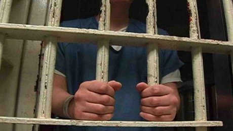 В Алматы неоднократно судимый мужчина изнасиловал и убил 6-летнюю девочку В Алматы неоднократно судимый мужчина изнасиловал и убил 6-летнюю девочку