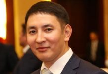 Генконсульство Казахстана в России портрет Н.Назарбаева, нарисованный грудью не покупало Генконсульство Казахстана в России портрет Н.Назарбаева