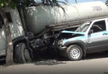 В Шымкенте столкнулись автомобиль ДПС и ассенизаторская машина В Шымкенте столкнулись автомобиль ДПС и ассенизаторская машина