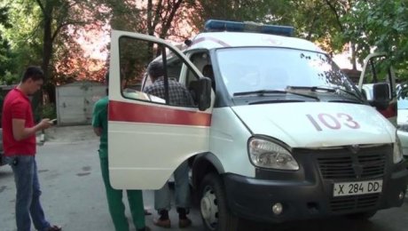 В Шымкенте второй раз за сутки спасают мужчину от суицида В Шымкенте второй раз за сутки спасают мужчину от суицида