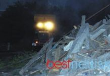 В Астане начали сносить дом, хозяин которого угрожал взорвать его из-за компенсации В Астане начали сносить дом