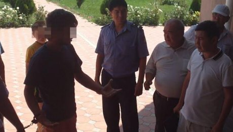 Қазығұртта өзбекстандық жұмысшылар үй иесін пыша… Қазығұртта өзбекстандық жұмысшылар үй иесін пыша...