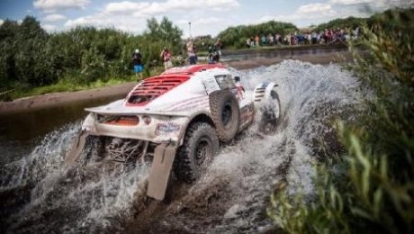 Автомобиль француза на ралли «Шелковый путь» перевернулся шесть раз на трассе близ Балхаша Автомобиль француза на ралли «Шелковый путь» перевернулся шесть раз на трассе близ Балхаша