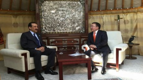 Премьер-Министр РК и Президент Монголии обсудили перспективы двустороннего сотрудничества Премьер-Министр РК и Президент Монголии обсудили перспективы двустороннего сотрудничества