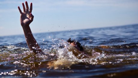 Екібастұзда жасанды көлшікте 16 жастағы бала батып кетті Екібастұзда жасанды көлшікте 16 жастағы бала батып кетті