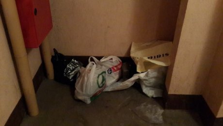Жителей столицы, оставляющих мусор в подъездах, штрафуют как хулиганов Жителей столицы