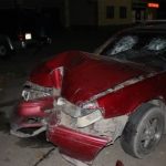 В Алматы Mazda врезалась в столб