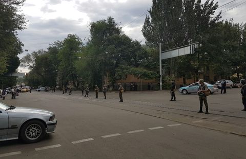 Оцепление в районе Зелёного базара в Алматы снято Оцепление в районе Зелёного базара в Алматы снято