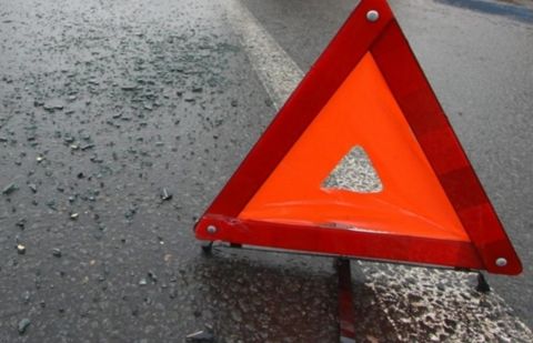 В Актобе маленькая девочка осталась в живых после столкновения с грузовиком В Актобе маленькая девочка осталась в живых после столкновения с грузовиком