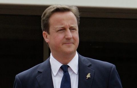 Премьер-министр Великобритании Дэвид Кэмерон объявил о своём уходе и удалился, напевая Премьер-министр Великобритании Дэвид Кэмерон объявил о своём уходе и удалился