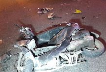 В Алматы мопед на полной скорости влетел в микроавтобус В Алматы мопед на полной скорости влетел в микроавтобус