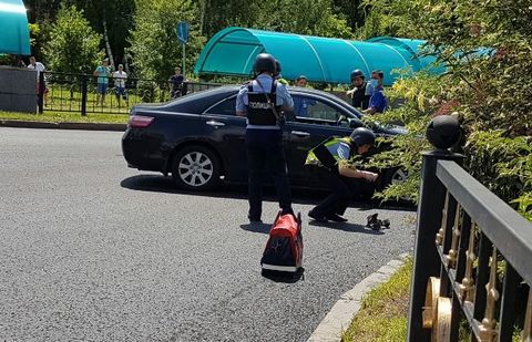 Алматинцы сообщают о полицейских, раненных в перестрелке Алматинцы сообщают о полицейских