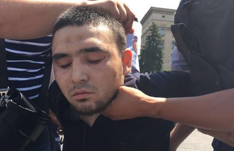 Об алматинском стрелке рассказали его школьные учителя Об алматинском стрелке рассказали его школьные учителя