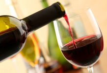 Посольство России в Казахстане потроллило Украину из-за крымского вина Посольство России в Казахстане потроллило Украину из-за крымского вина