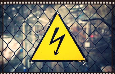 После удара током восьмилетнему мальчику из Костанайской области ампутировали ногу и руку После удара током восьмилетнему мальчику из Костанайской области ампутировали ногу и руку