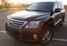 Водитель-матерщинник на Lexus набросился на снимавшего его жителя Астаны Водитель-матерщинник на Lexus набросился на снимавшего его жителя Астаны