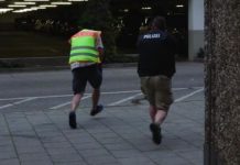 Видео с мюнхенским террористом, стреляющим по людям, опубликовали в сети Видео с мюнхенским террористом