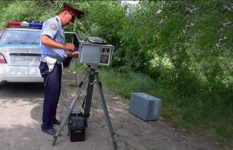 В Павлодарской области у полицейских во время их дежурства украли аккумуляторы с радара В Павлодарской области у полицейских во время их дежурства украли аккумуляторы с радара