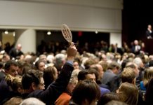 16 газет и один телеканал выставлены на торги в Караганде 16 газет и один телеканал выставлены на торги в Караганде