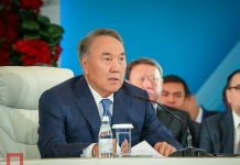 Назарбаев: Кризис прижимает всех, весь мир, в том числе нас Назарбаев: Кризис прижимает всех