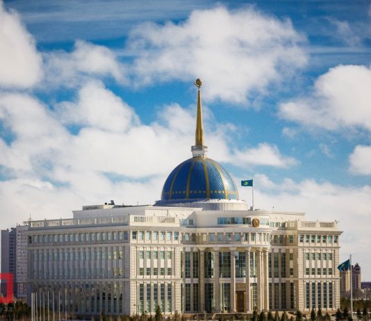 Назарбаев созвал заседание Совбеза из-за событий в Алматы Назарбаев созвал заседание Совбеза из-за событий в Алматы