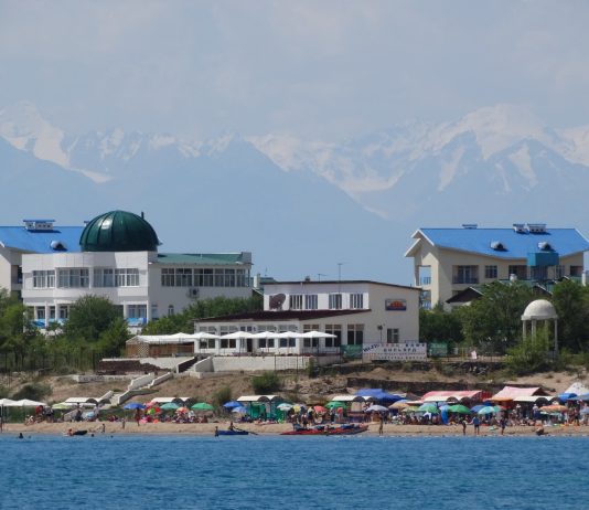 Почему Казахстан не может найти альтернативу Иссык-Кулю?