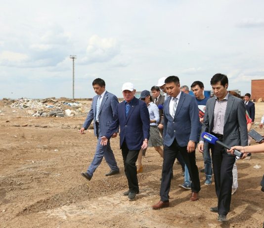 Сапарбаев вкусил жуткого зловония на свалках Актобе