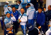 Флешмобом решили поддержать казахстанских боксёров на играх в Рио-2016 Флешмобом решили поддержать казахстанских боксёров на играх в Рио-2016