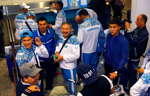 Флешмобом решили поддержать казахстанских боксёров на играх в Рио-2016 Флешмобом решили поддержать казахстанских боксёров на играх в Рио-2016