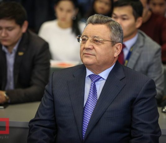 Нурсултан Назарбаев встретился с акимом Акмолинской области Сергеем Кулагиным Нурсултан Назарбаев встретился с акимом Акмолинской области Сергеем Кулагиным