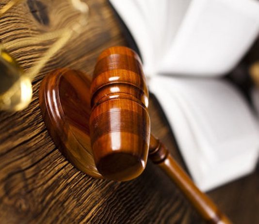 Житель Темиртау обвинил полицейских в избиении от скуки Житель Темиртау обвинил полицейских в избиении от скуки